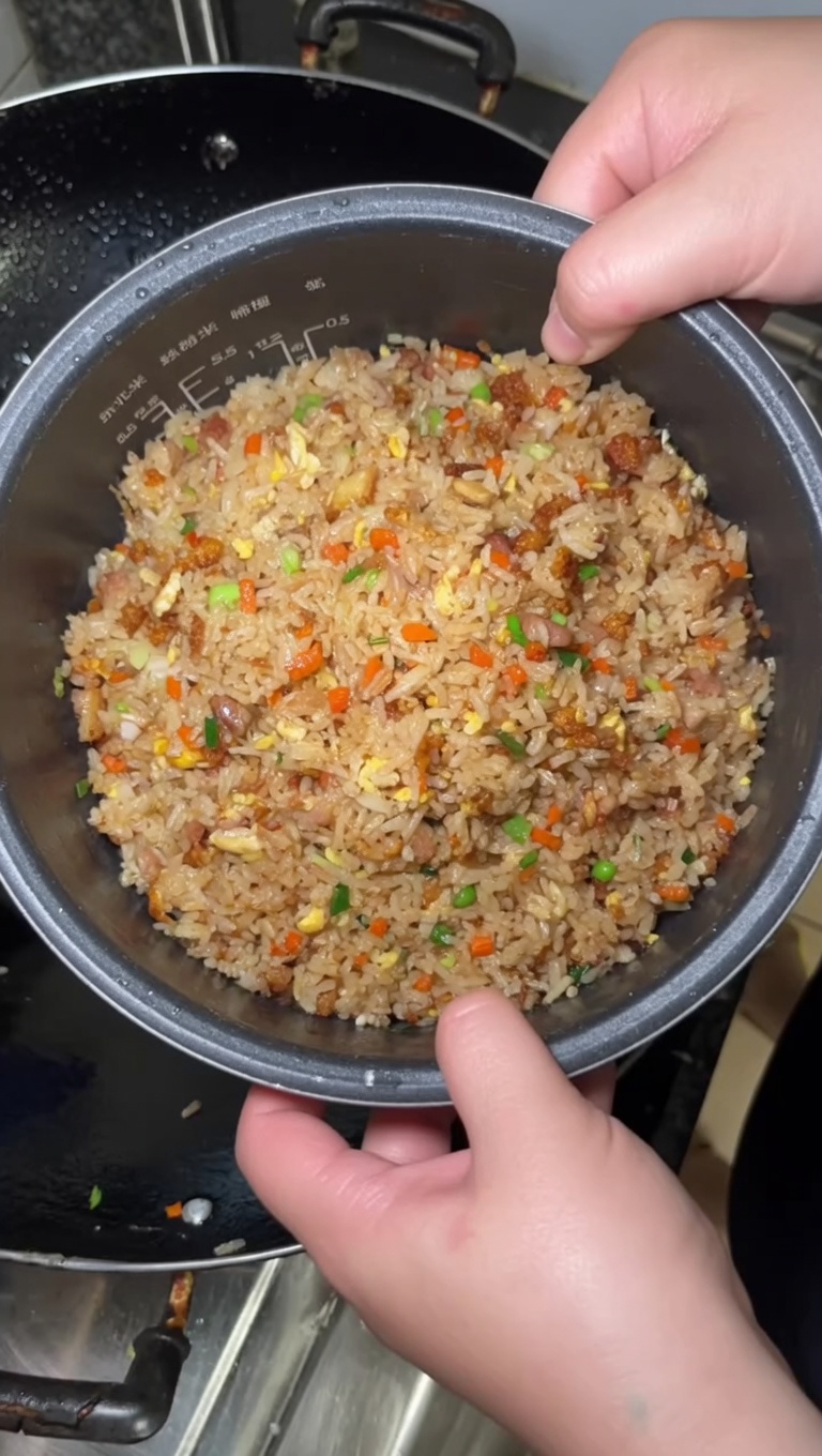 Riso Saltato ai Ricci di Mare (Uni Fried Rice)