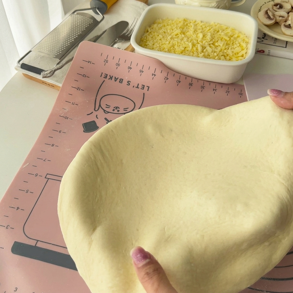 Impasto pressato in uno stampo tondo da 20 cm.