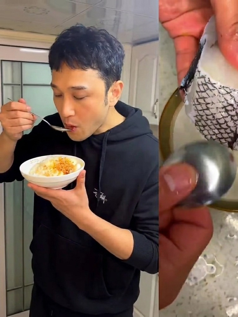 Primo piano di un filetto di merluzzo fresco che viene squamato con un cucchiaio di metallo sotto lacqua corrente.